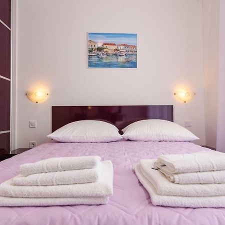Apartments Mijo Trogir Exterior foto
