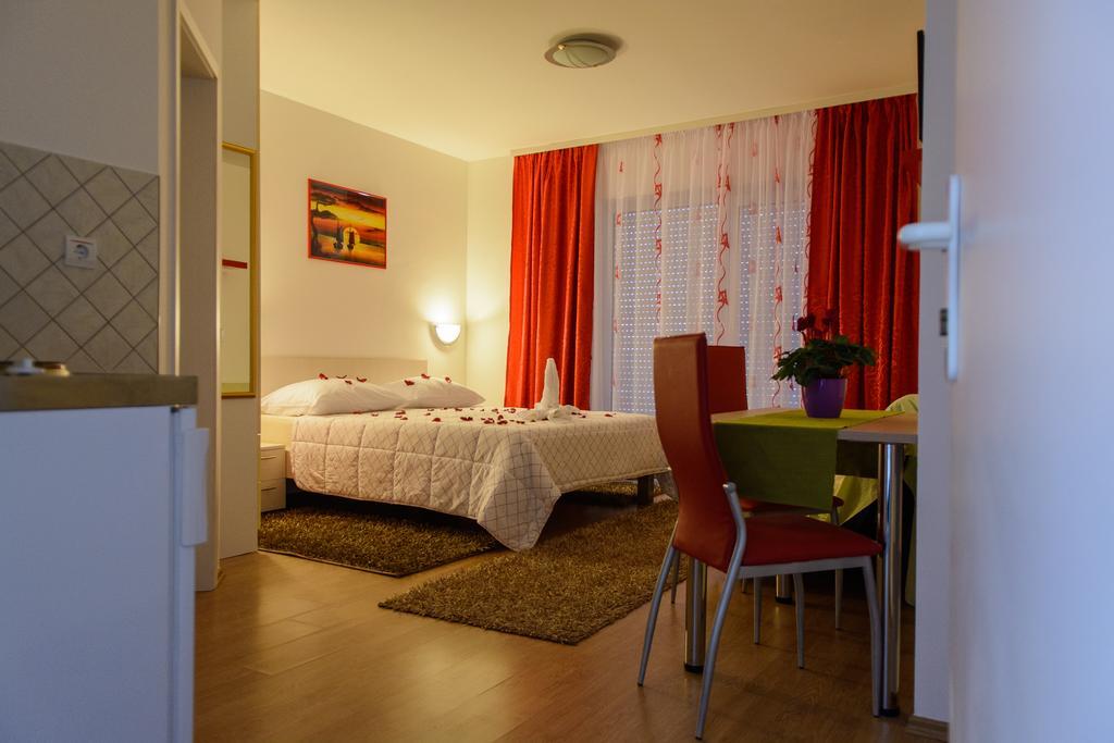 Apartments Mijo Trogir Habitación foto