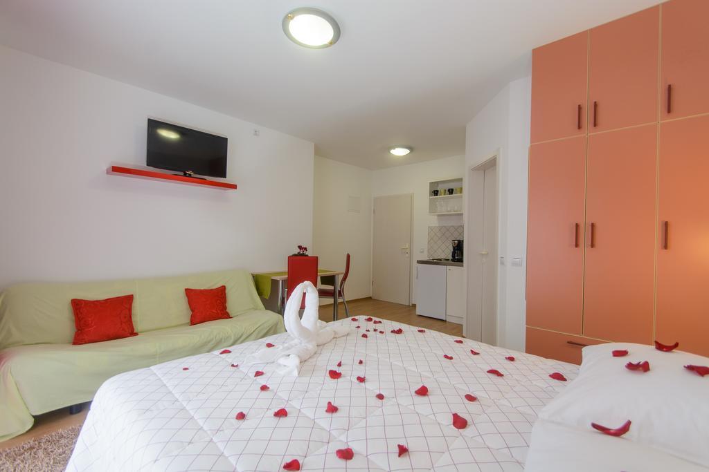 Apartments Mijo Trogir Habitación foto